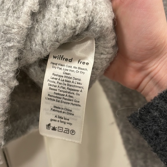 Aritzia Wilfred Free Gwyneth Sweater Quarter Zip - Picture 3 of 4